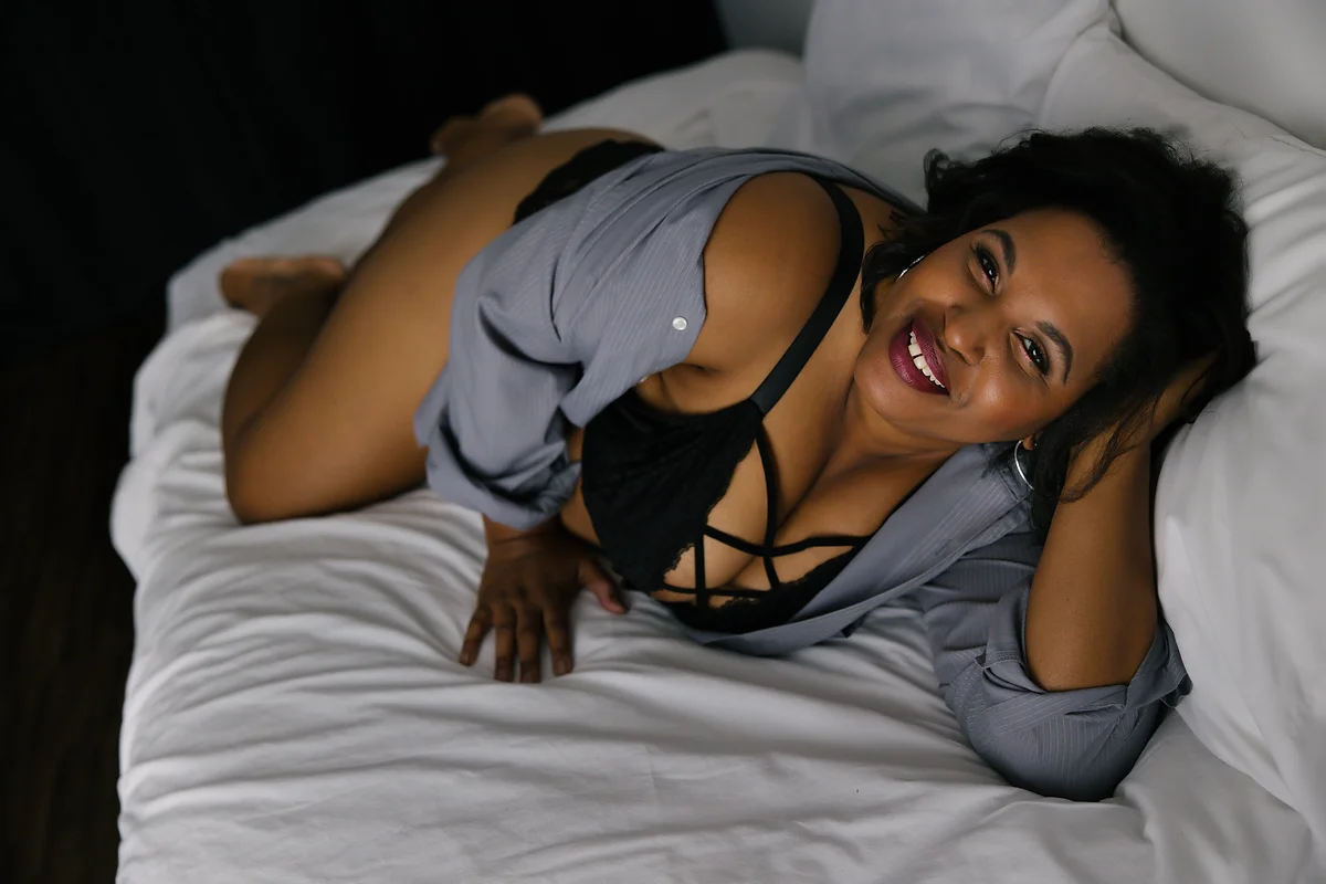 Pittsburgh Area Boudoir Photographer for Women of Color